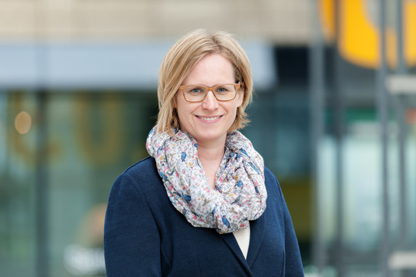 Literaturwissenschaftlerin Stefanie Boor erläutert das Berufsbild. Foto: Susanne Fern
