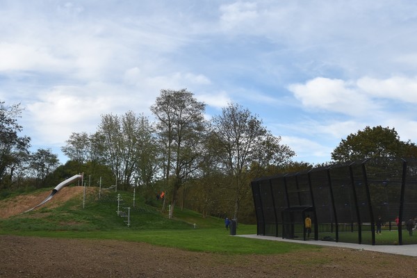 Neue Spielgeräte und ein großer Sportbereich laden Kinder, Jugendliche und Erwachsene zum Erleben und Entspannen ein. Foto: Birte Hauke