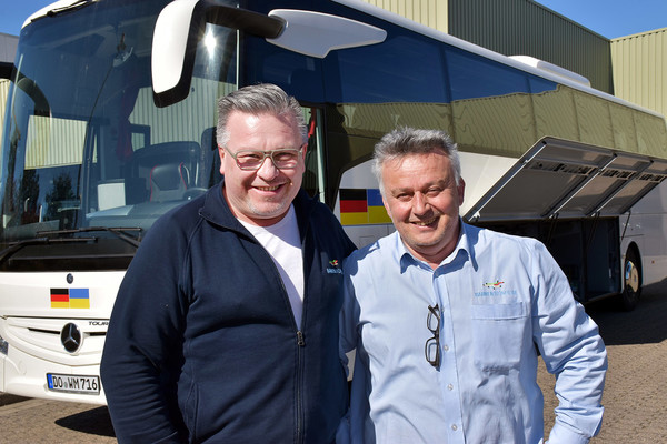 Die beiden Monheimer Busfahrer Andreas Jaworski und Orhan Arslanoglu sind gut wieder aus Malbork zurückgekehrt.