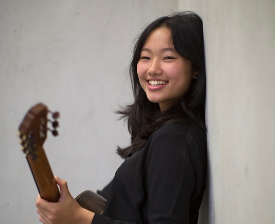 Die Monheimer Gitarristin Tibo Lam war jahrelang Teilnehmerin der Begabtenförderung. Seit kurzem studiert sie ihr Instrument an der Musikhochschule Wuppertal