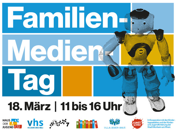 Beim Familien-Medien-Tag sind große und kleine Roboter mit dabei, die teilweise von den Besucherinnen und Besuchern programmiert werden können. 